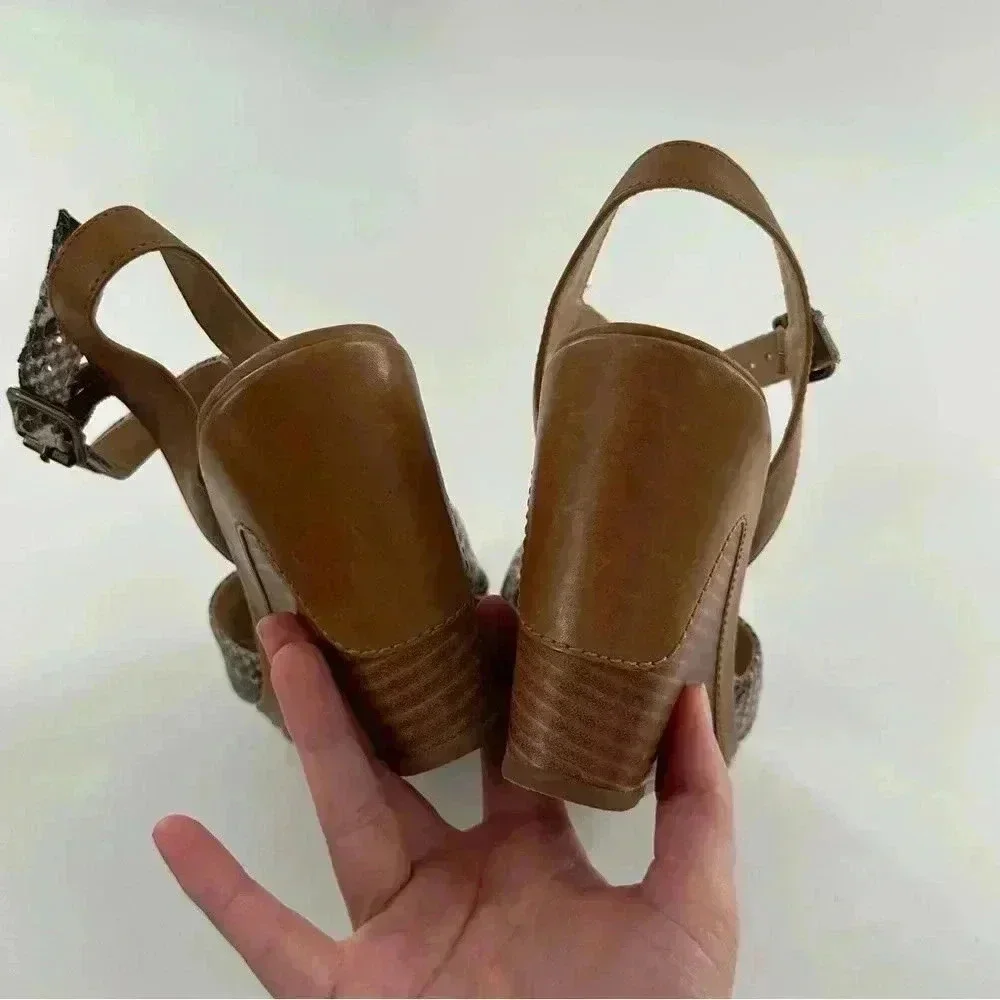 Johnston and Murphy Maren sandals size 7.5 tan leather snake print platform